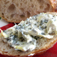 spinach dip on bread