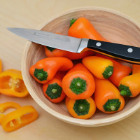peppers-with-knife
