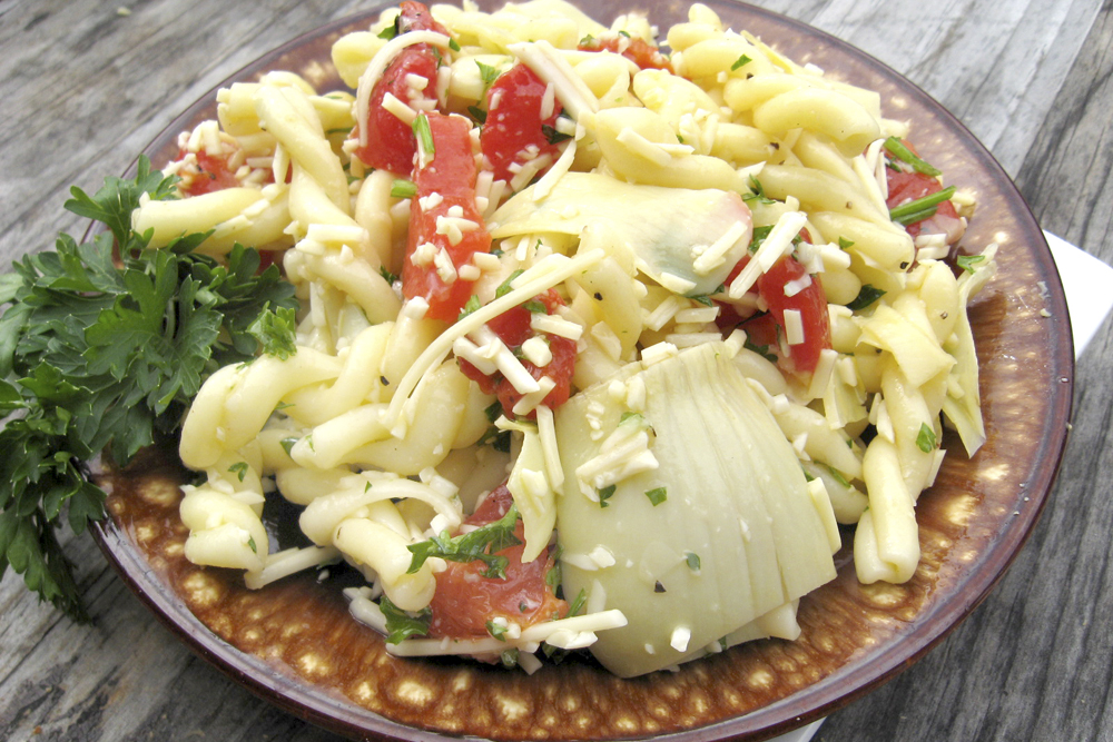 Artichoke pasta salad