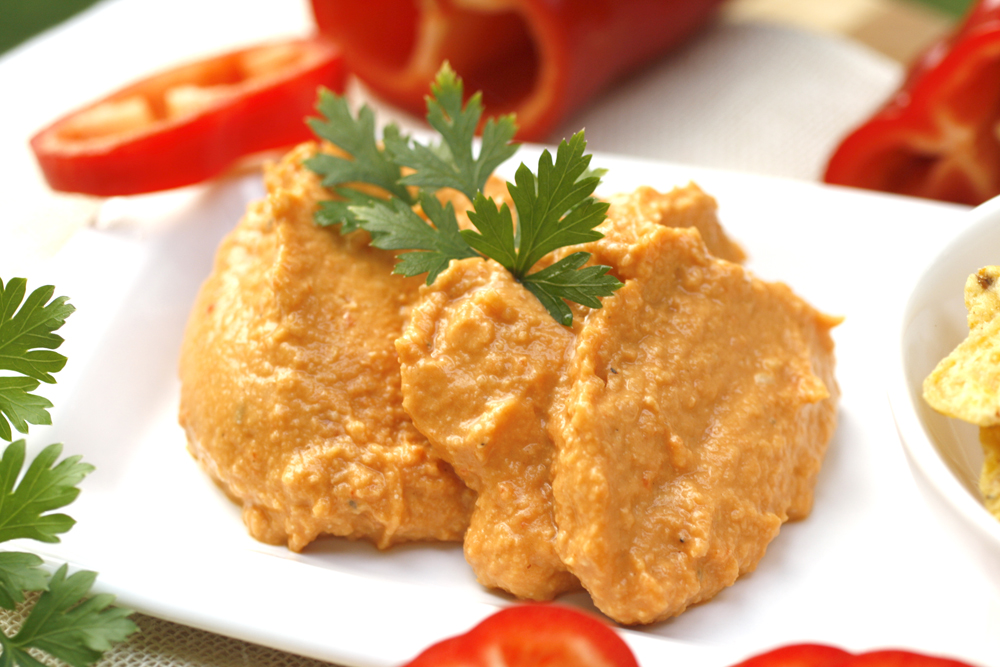 Roasted red pepper hummus
