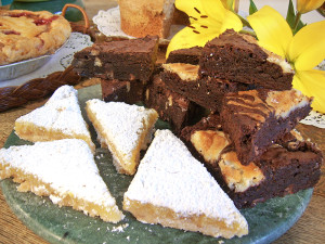Finger pastries: walnut brownies, cream cheese brownies, fruit and nut bars, and lemon bars