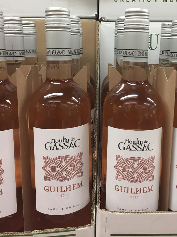 rose wine bottle with a knot pattern